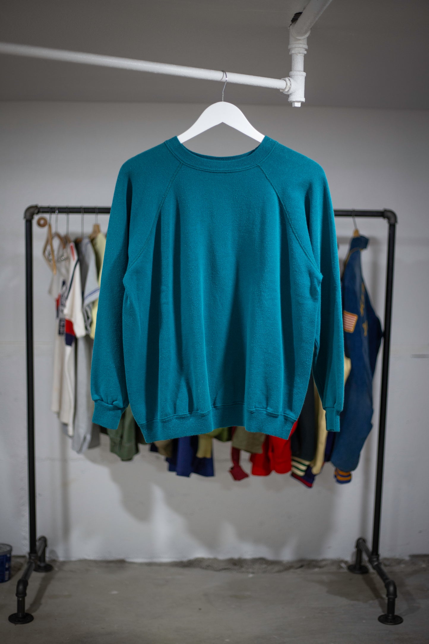 90's Hanes Essential Raglan Sweatshirt | Large