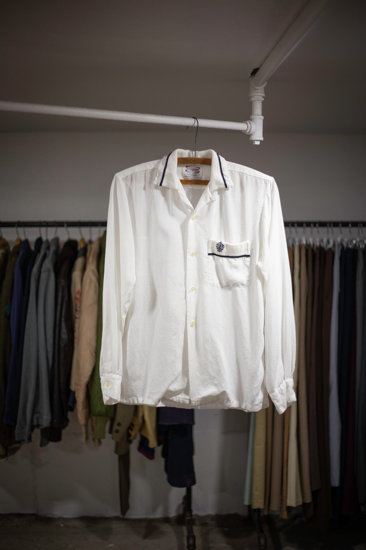 50's Pilgrim Loop Collar Shirt | Medium