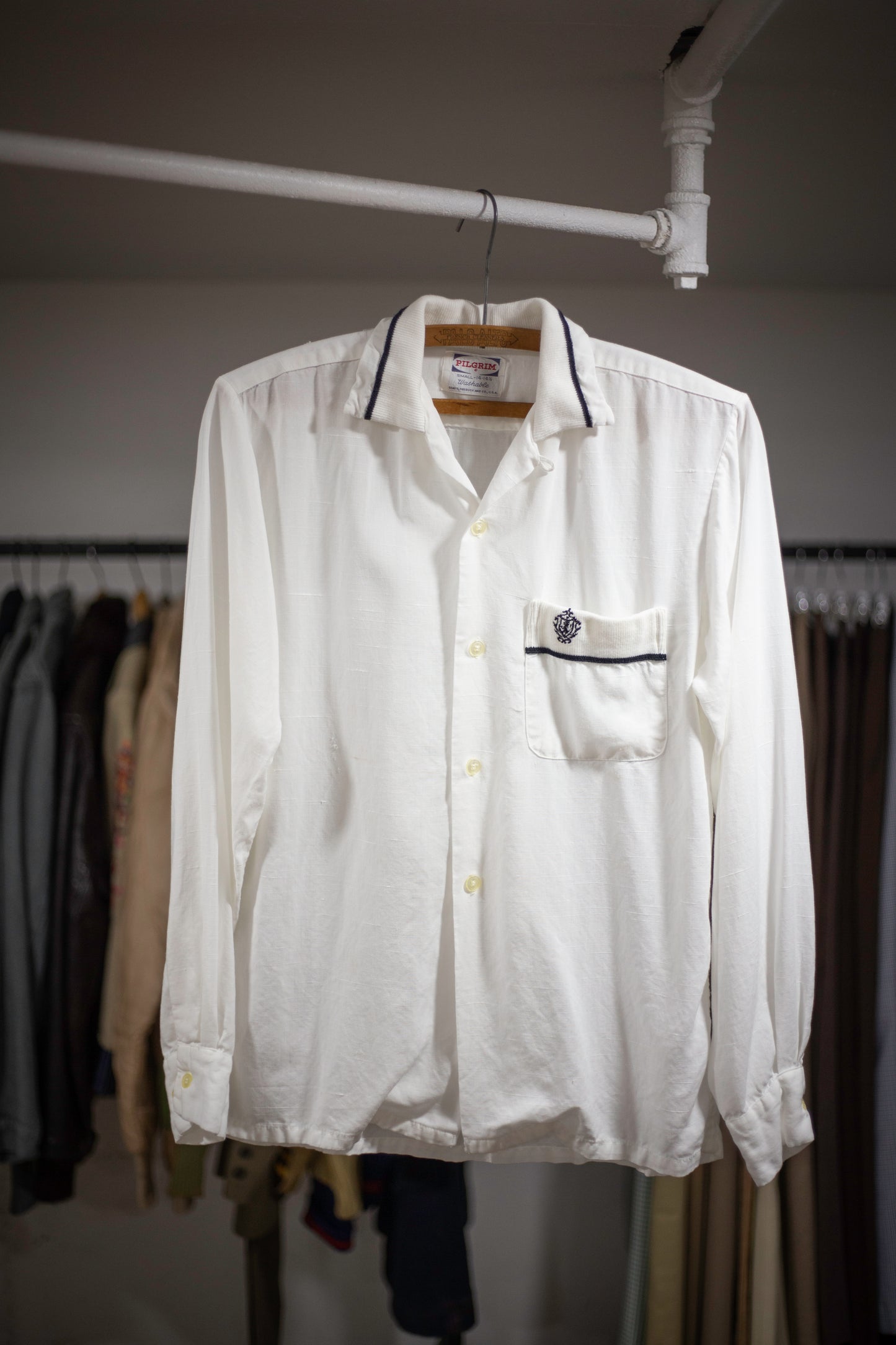 50's Pilgrim Loop Collar Shirt | Medium
