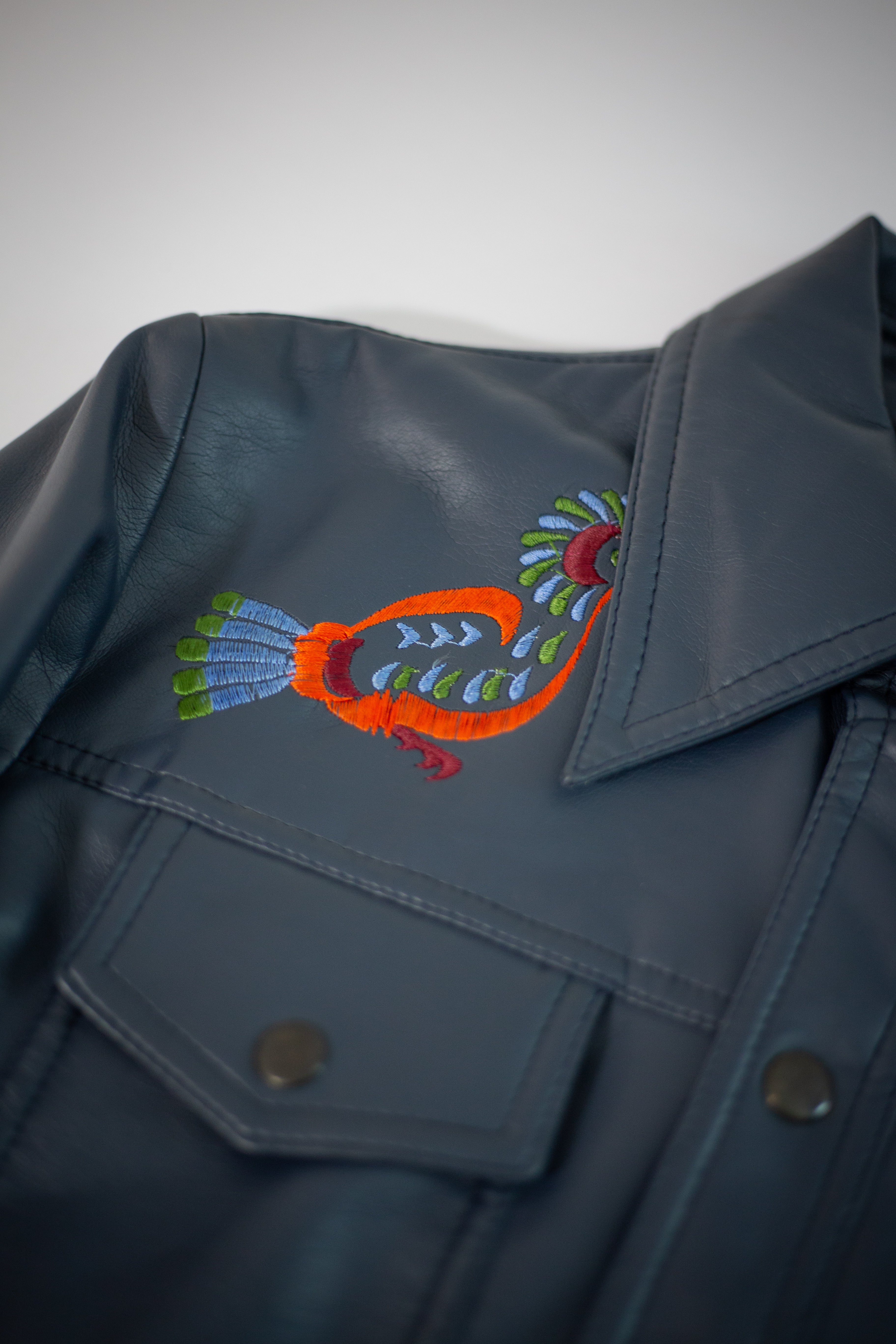 70's/80's Man-Lee Poly Vinyl Snap Button Shirt | Medium