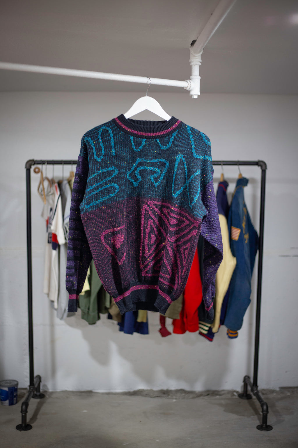 90's Street Scenes Sweater | Medium