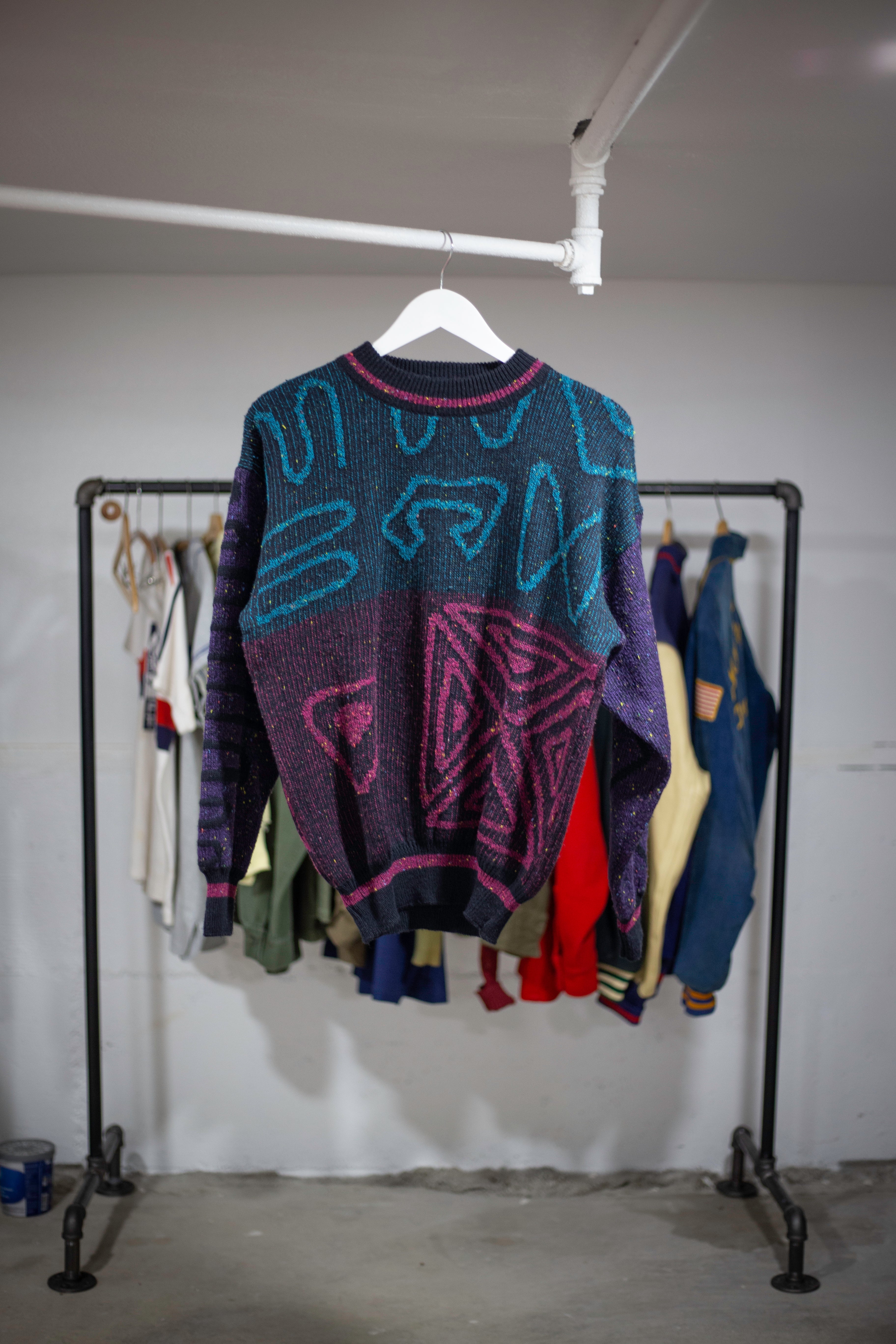 90's Street Scenes Sweater | Medium