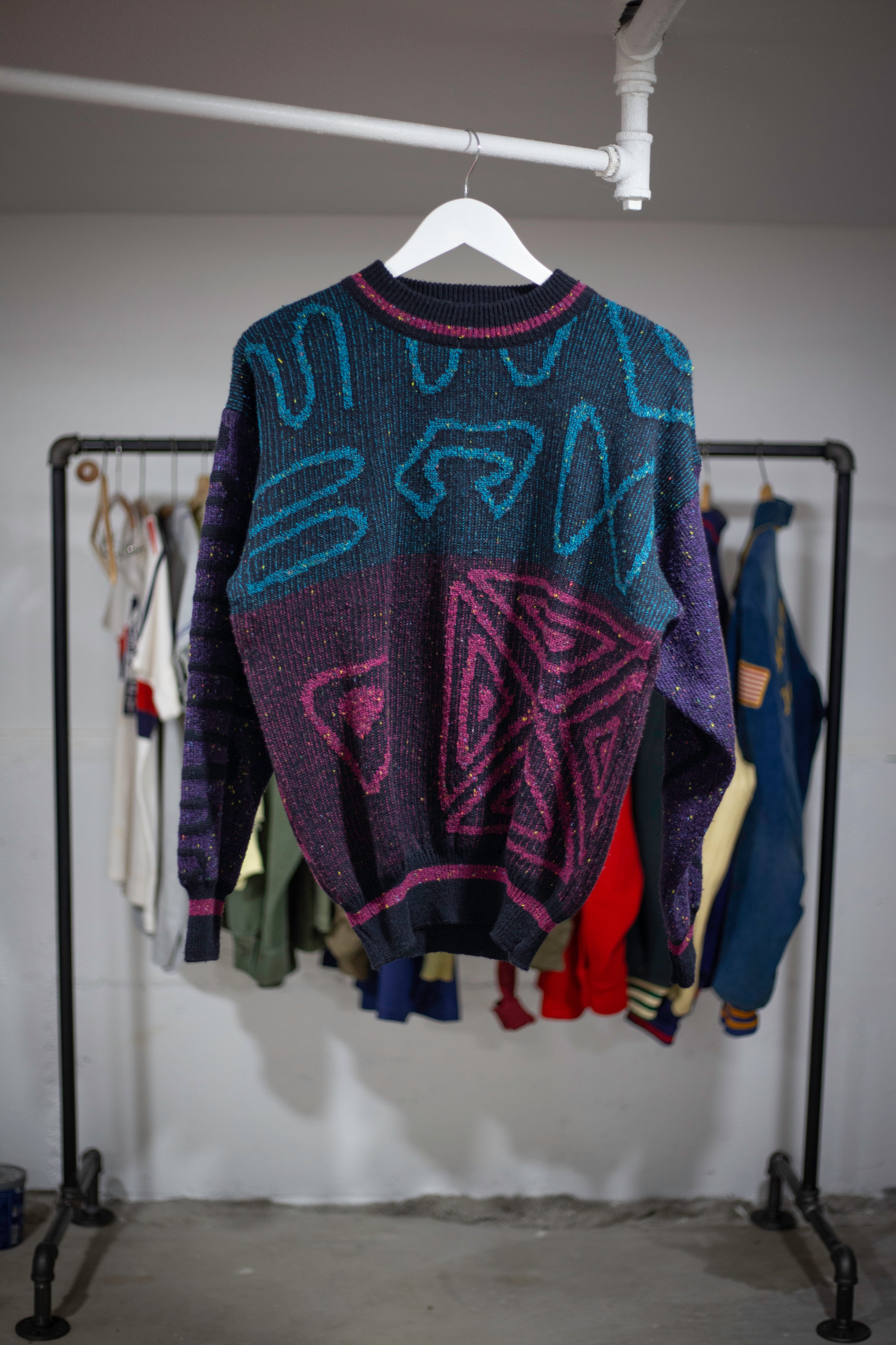 90's Street Scenes Sweater | Medium