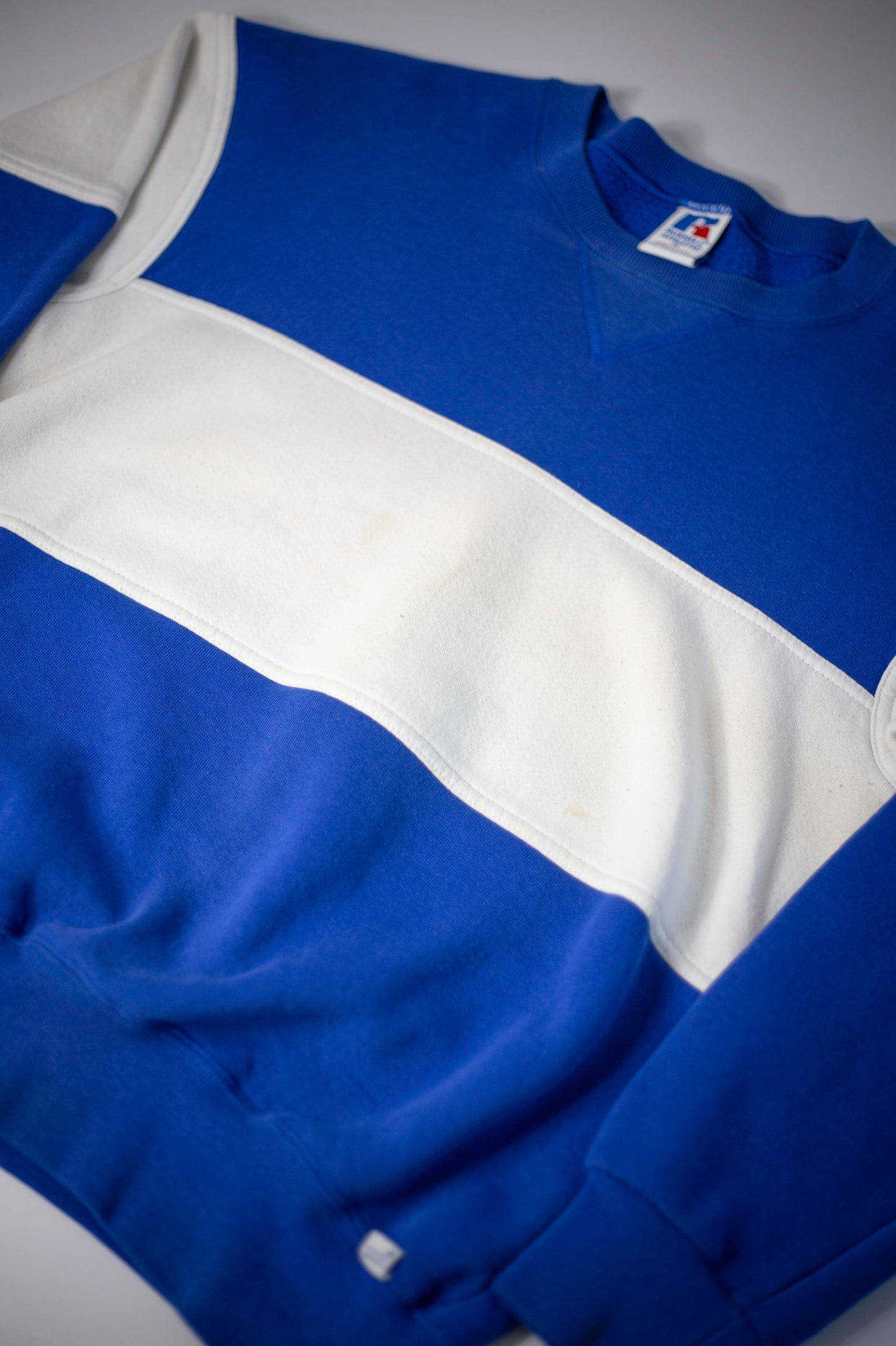 90's Striped Russell Sweatshirt | Medium