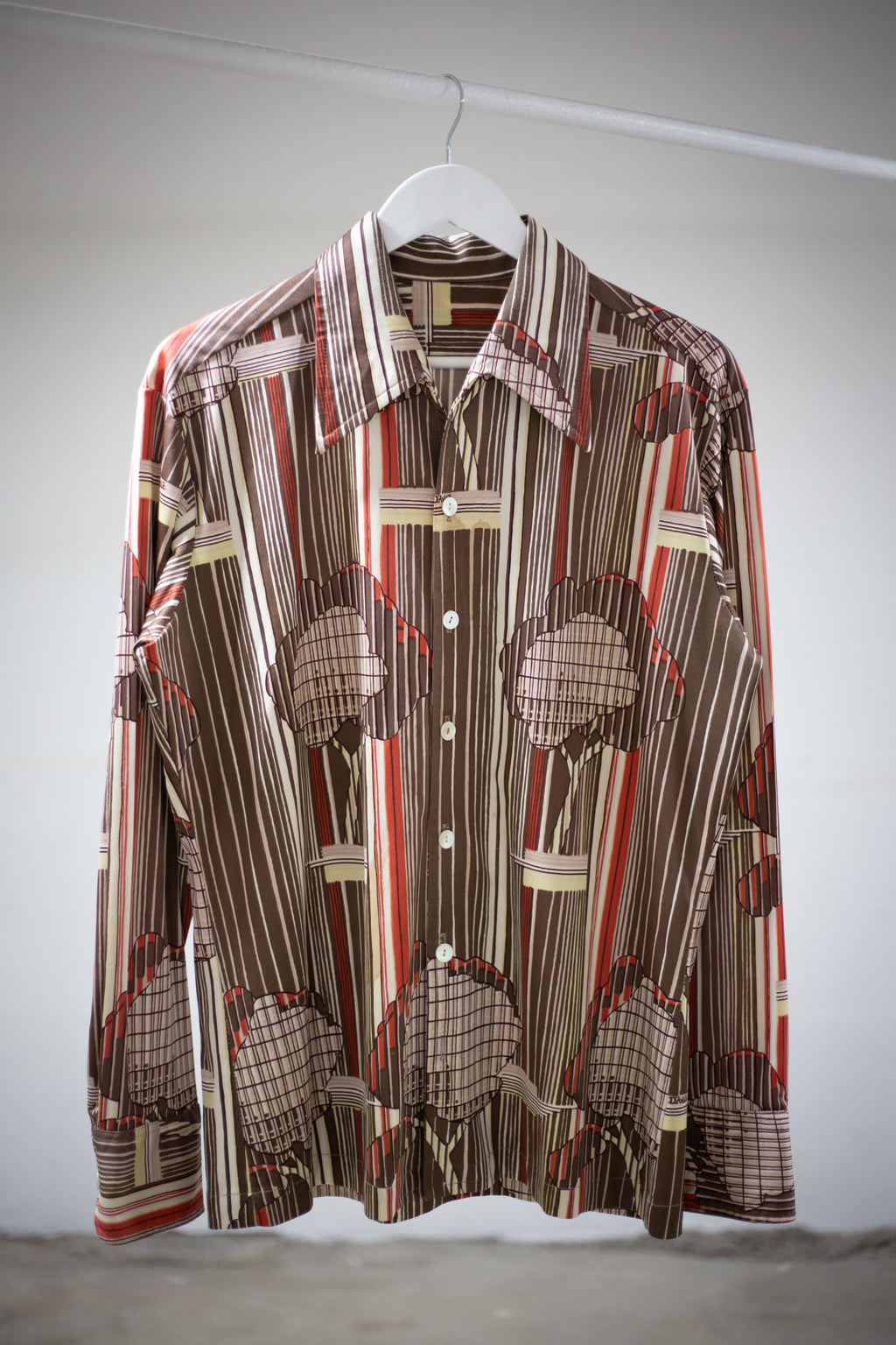 70's D'Avila Polyester Button-Up Shirt | Large