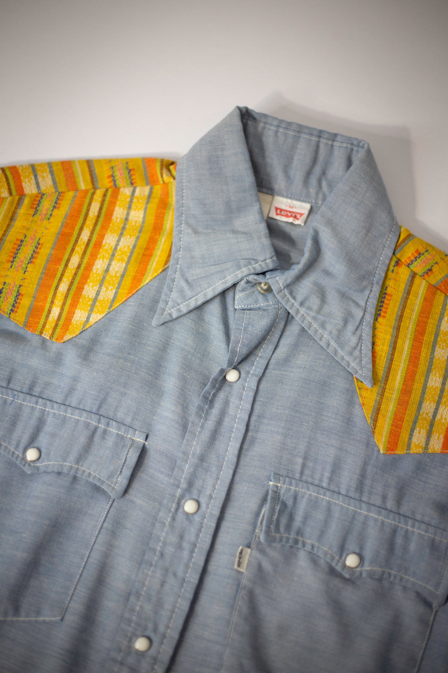 70's Levi's Chambray Western Shirt | Medium