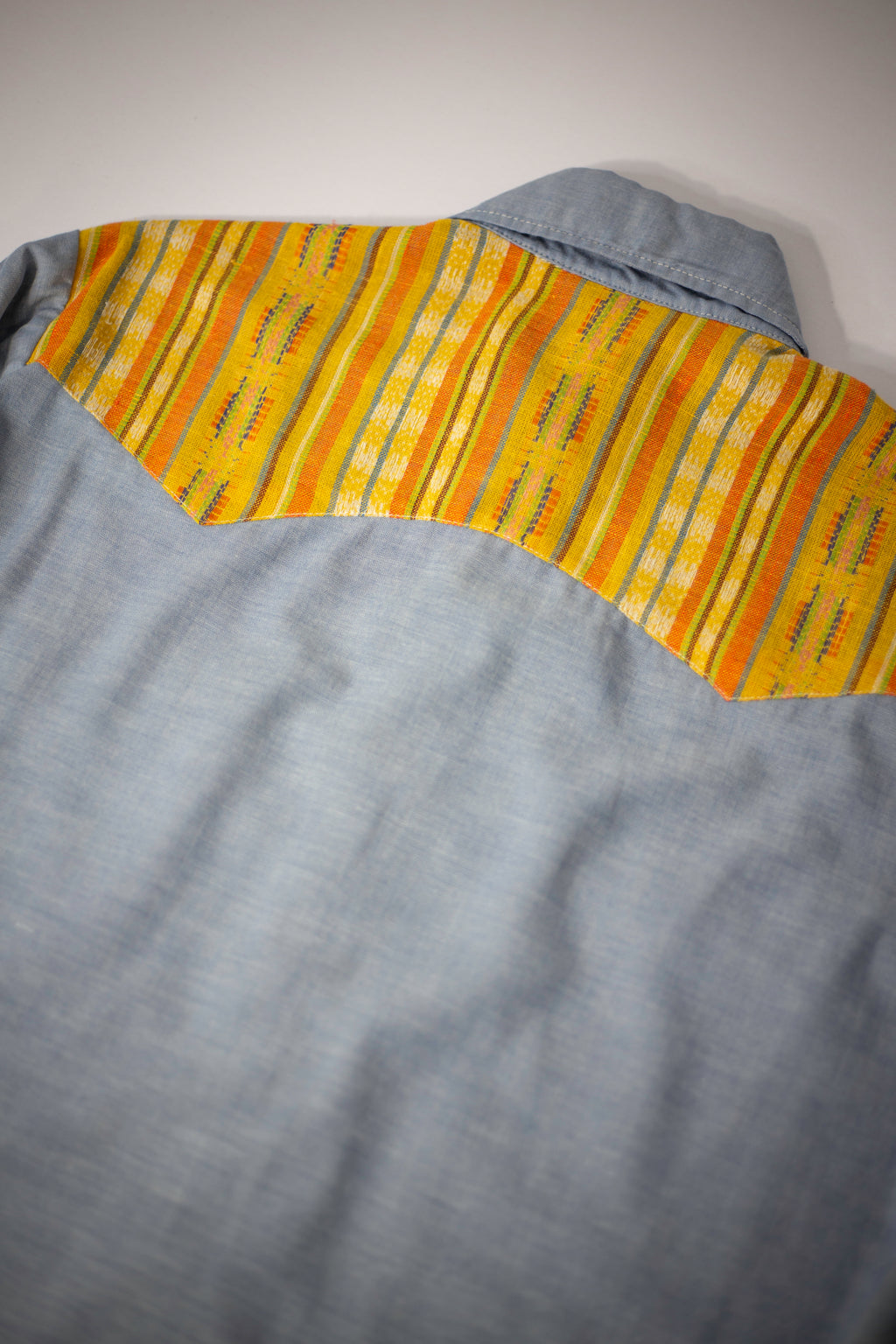 70's Levi's Chambray Western Shirt | Medium