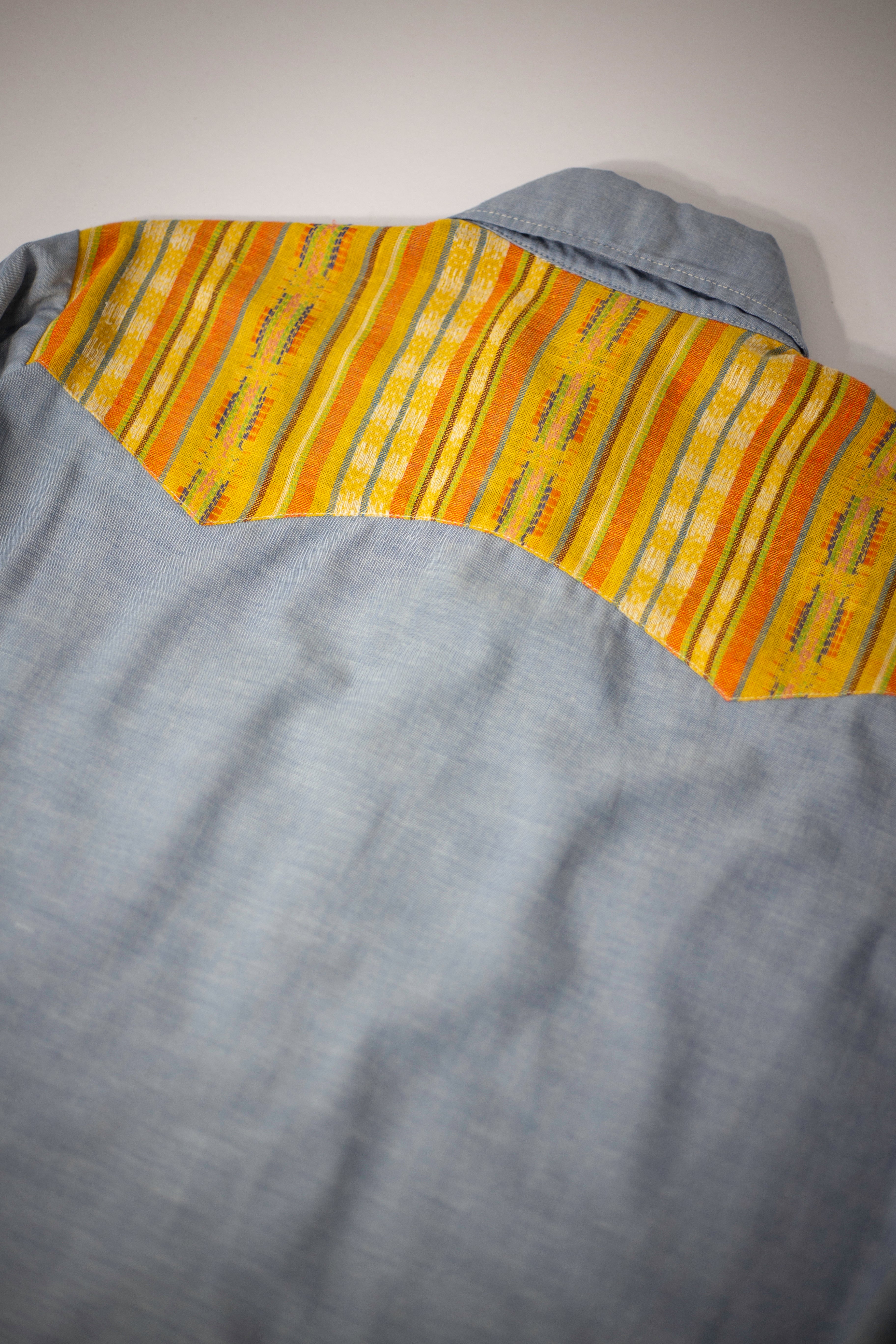 70's Levi's Chambray Western Shirt | Medium