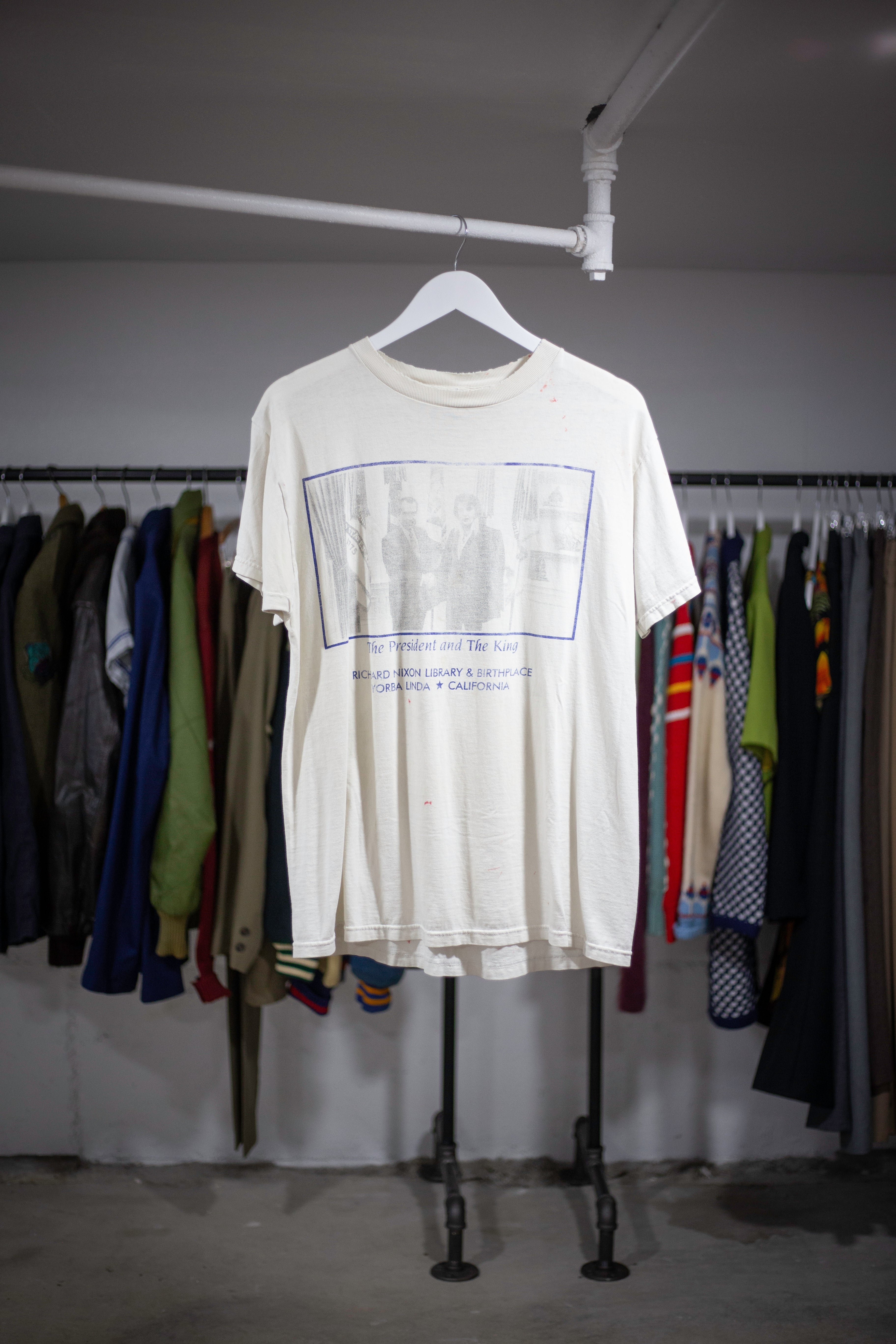 90's Distressed The President & The King T-Shirt | Medium