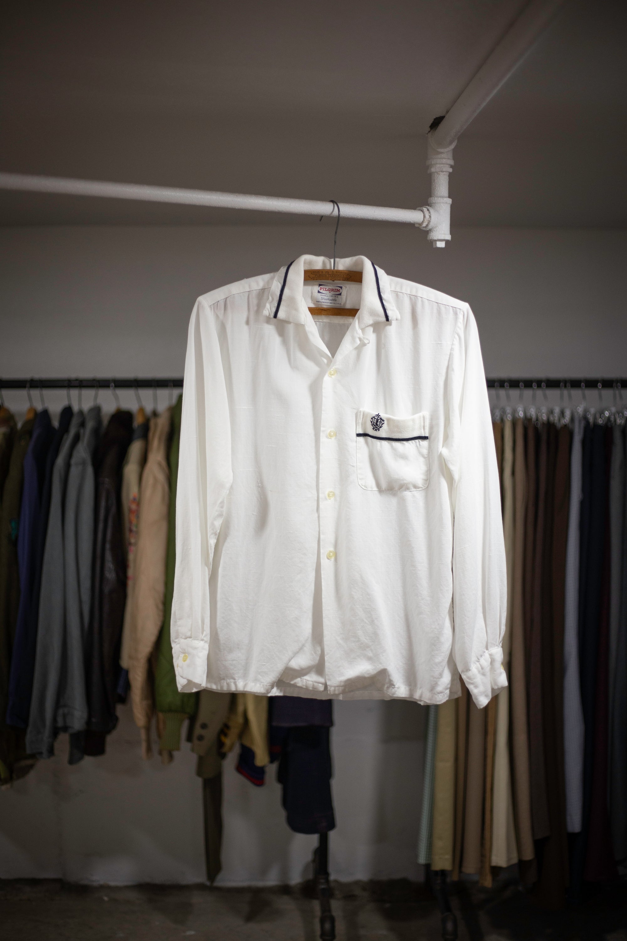 50's Pilgrim Loop Collar Shirt | Medium