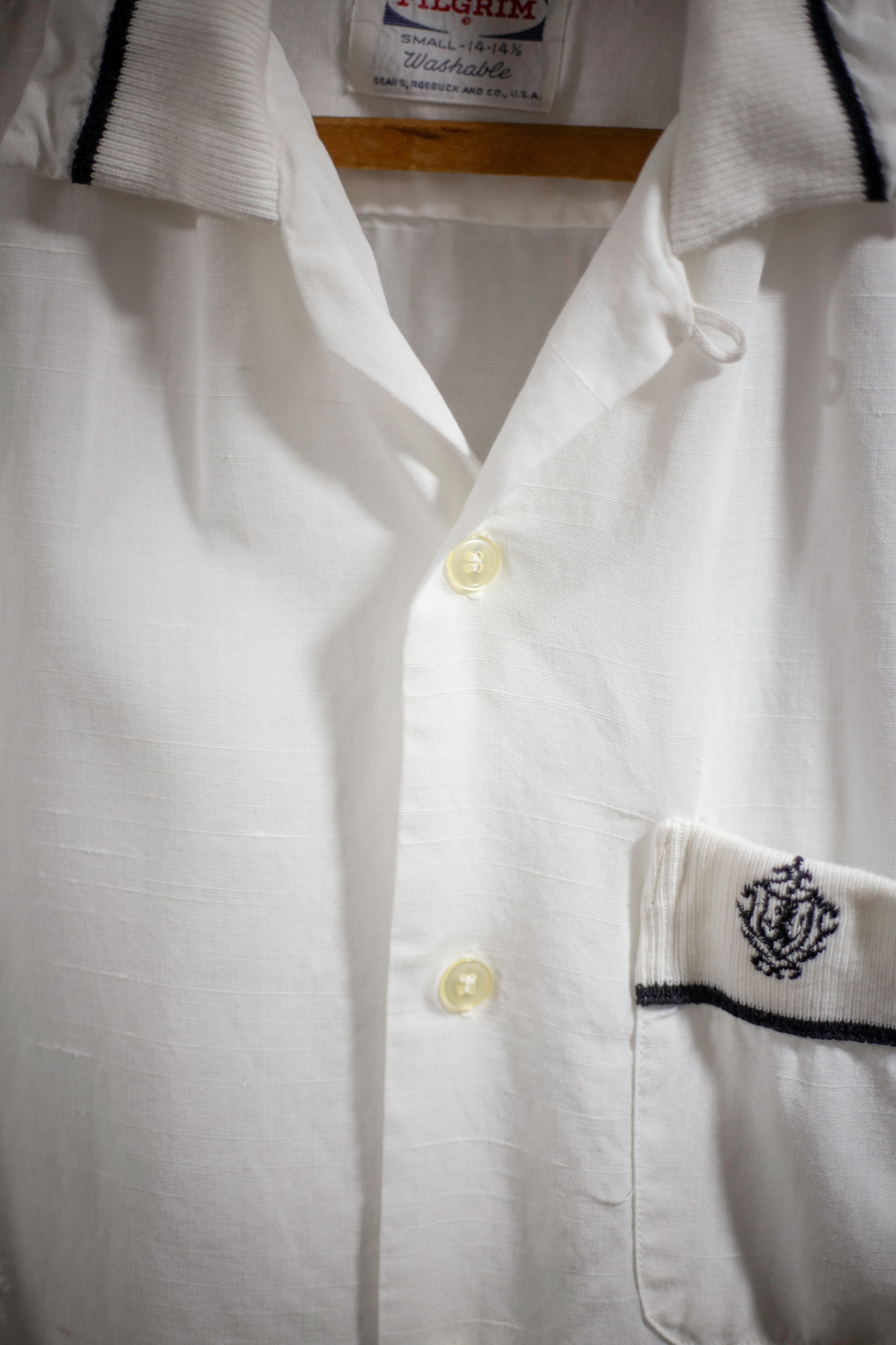 50's Pilgrim Loop Collar Shirt | Medium