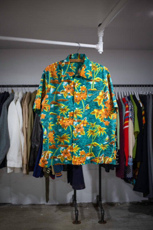 70's Waikiki 7s Hawaiian Shirt | X-Large